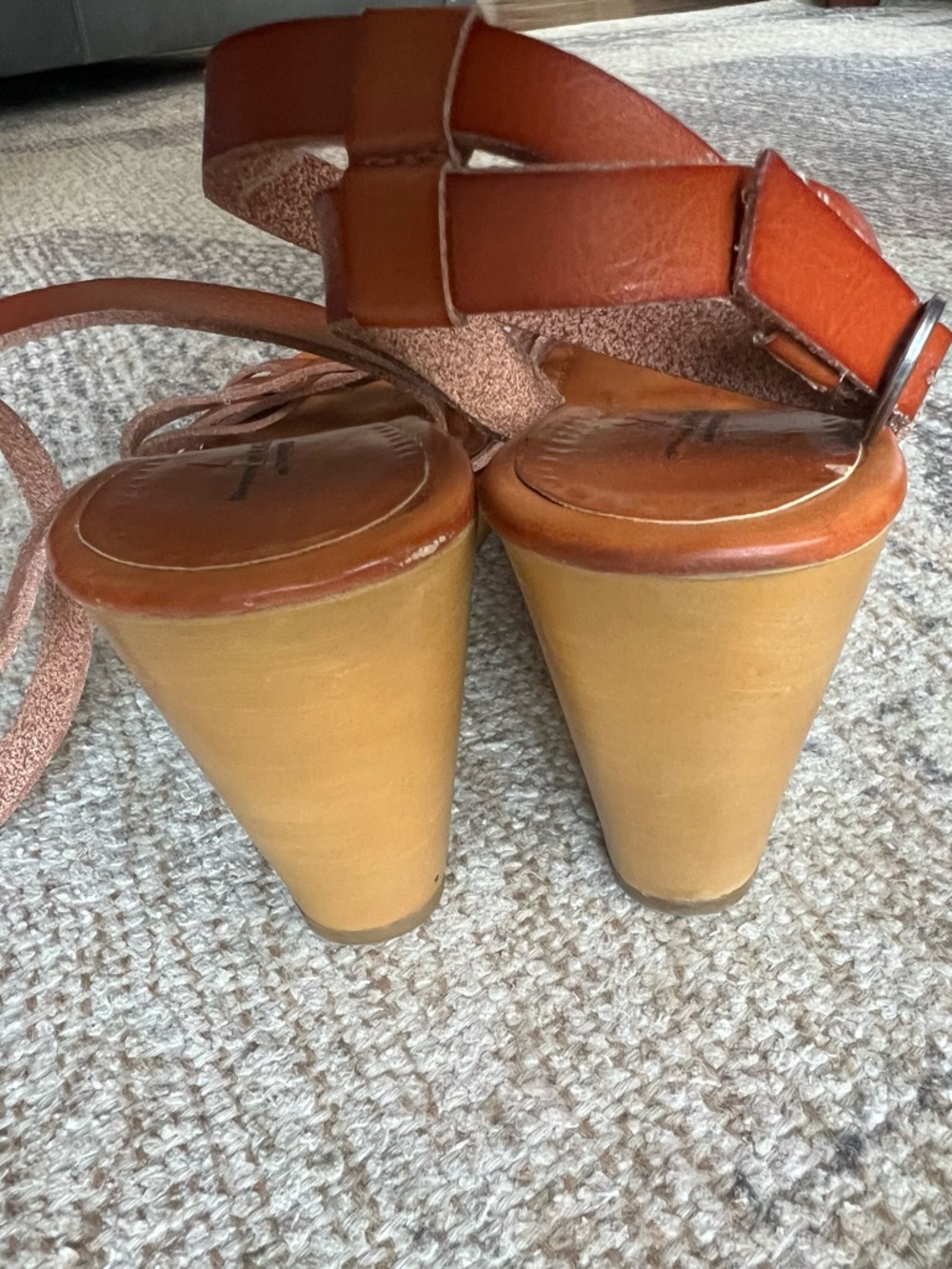 American Eagle Outfitters Women's Brown Strappy Leather Sandal Heels sz 9 - Picture 8 of 8